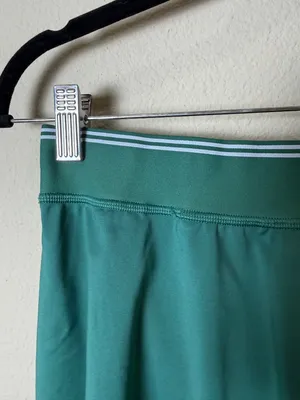 Athleta Ace A Lined Tipped Skort Tennis Skirt Green with White Size Medium thumbnail 2