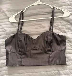 Crop top  thumbnail 1