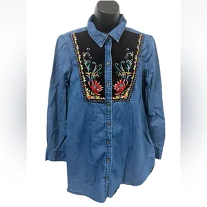 Holding Horses Embroidered Western Button Up Shirt Womens Size 6 Boho Cowgirl thumbnail 4
