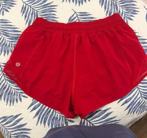 Red Lululemon Hotty Hot 2.5" Shorts thumbnail 1