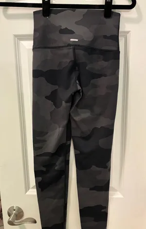 Aerie Camo Leggings thumbnail 2