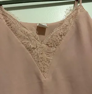 Blush Pink V Neck Lace Trim Cami Tank Top XSmall NWT thumbnail 5