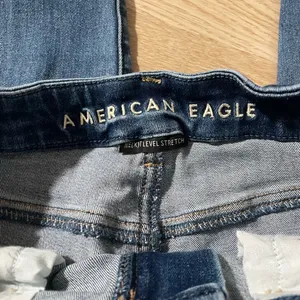 American Eagle Curvy High Rise Jeans Size 4 thumbnail 3