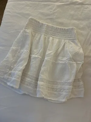 Hollister White Skirt thumbnail 4
