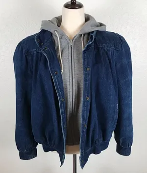 Vintage Dawn 90s denim jacket with built-in hoodie L‎ thumbnail 1