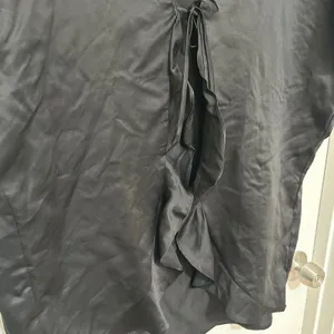 Victoria's‎ Secret | NWT Black Satin Ruffle Tie Short Sleeve Kimono Robe, OS thumbnail 3