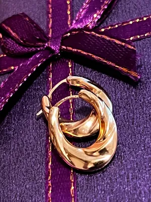 Macy’s 14K Gold Hoop Diamond Earrings W/ Resin Core thumbnail 5