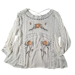 POL Embroidered Floral Lace Blouse Women‎ S White WFT45 Boho Crochet Pintuck Top thumbnail 2