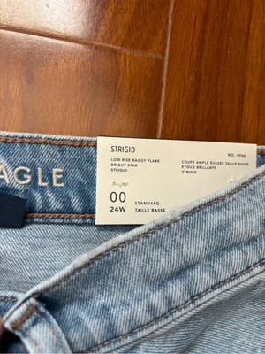 American Eagle Low Rise Baggy Flare Two Tone Strigid Jeans thumbnail 2