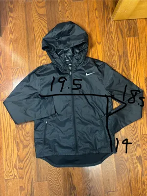 Women’s Nike running black lightweight jacket  thumbnail 11
