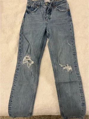 ZARA Straight-Leg Jeans thumbnail 1