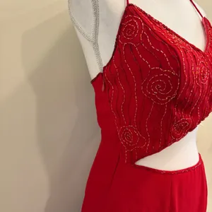 VTG Y2K Showtime Red Beaded Asymmetrical Midriff Cutout Prom Gown Sexy Witch 90s thumbnail 4