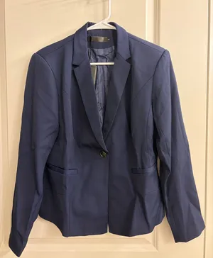 Navy blue suit thumbnail 1
