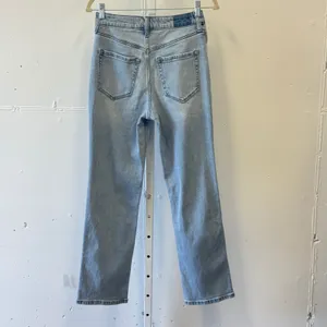 Hollister Ultra High-Rise 90s Straight Jeans Light Wash Distressed Blue W26 2S thumbnail 2