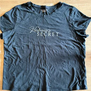 Victoria’s Secret Short Sleeve Pajama Set thumbnail 5