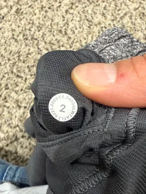 Lululemon Hotty Hot Short II *Long 4" thumbnail 5