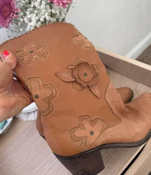 Cowgirl boots Size 10 thumbnail 2