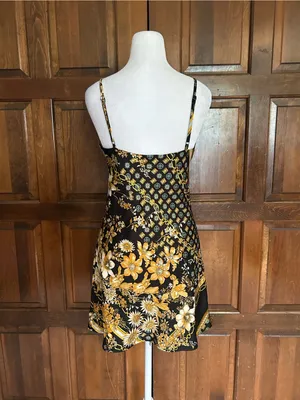 NWT Princess Polly Lucci Mini Dress Size 4 Black Gold Baroque Chain Satin Cami‎ thumbnail 4
