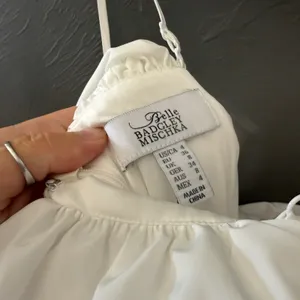Belle Badgley Mischka White Textured Ruffle Cocktail Dress Size 4 Bridal‎ Sheath thumbnail 9