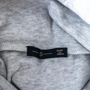 Light Grey Cowl Neck‎ Sweater Sz S Gray thumbnail 4