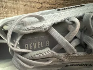 Brooks running sneakers  thumbnail 4