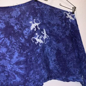 Blue Hawaiian Ghecko print large fringe scarf thumbnail 2