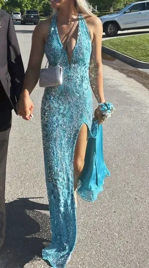 Aleta Couture Prom Dress thumbnail 1
