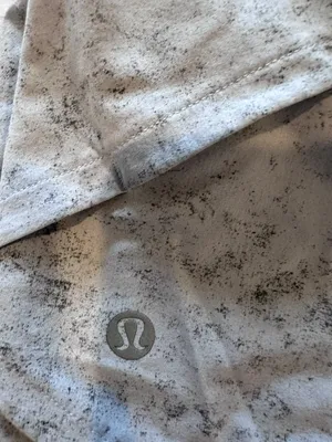 Lululemon Shorts thumbnail 4