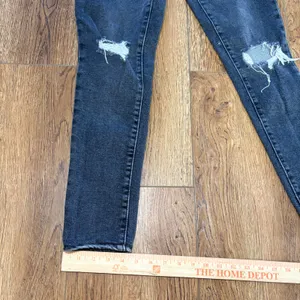 Levis 711 Skinny Jeans‎ Womens 26x28 Distressed Faded Black Denim Pants Grunge thumbnail 7