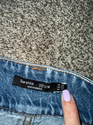 Bershka Denim Distressed Raw Hem Front Split Midi Jean Skirt Size USA 02 thumbnail 2