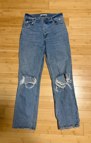Abercrombie 90s Straight Ultra High-Rise Jeans thumbnail 1