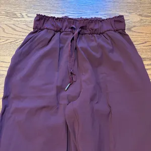 Lululemon Keep Moving Pant Cassis thumbnail 4