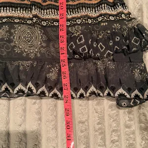 Solitaire Beaded Boho Tunic Tank Top Gray Paisley Ruffle Hem‎ Sleeveless Medium thumbnail 5