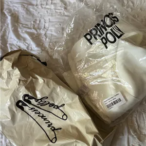 Princess Polly NWT size 6 Cream Strapless Satin Top buttons NEVER WORN thumbnail 5