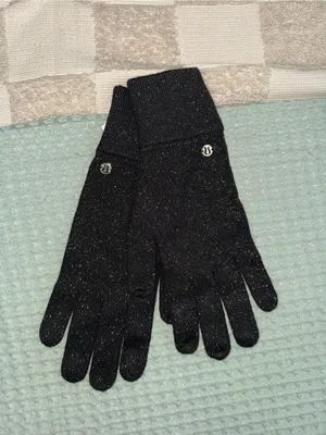 NWT Lululemon Warm Revelation Gloves *Shine size Large thumbnail 4