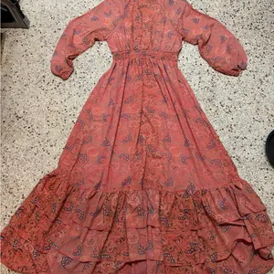 Boemo Anthropologie Revolve Maxi Dress Coral Pink Sz M Ruffle Tiered Long Sleeve thumbnail 7