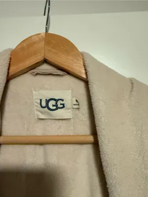 UGG Women's Robe in Light Beige thumbnail 2