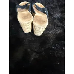 UGG Australia Alvina Wedge Suede Slip On Sandals Women's Size 10 thumbnail 5