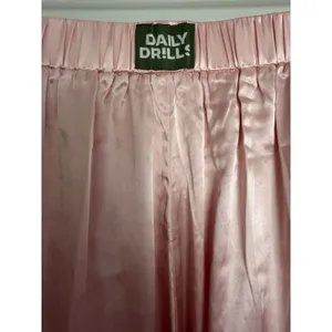 Daily Drills Resort Satin Pants Wide Leg Elastic Waist Light Pink Women's XS/S thumbnail 8