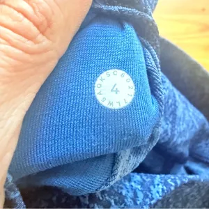 LULULEMON‎ Wunder Under 28” Tight Leggings Blue Pattern size 4 thumbnail 5