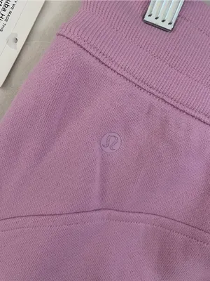 Lululemon NWT Scuba High Rise 5” Shorts with Pockets in Vitapink Size 12 thumbnail 9