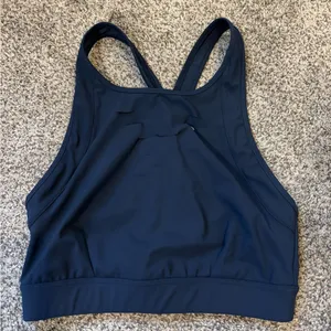 Alo Yoga Cutout Sports Bra thumbnail 1