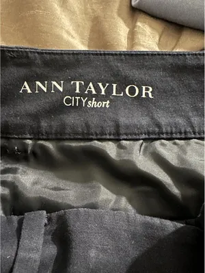Ann Taylor City Short black tailored shorts 4P classic old money preppy polished thumbnail 8