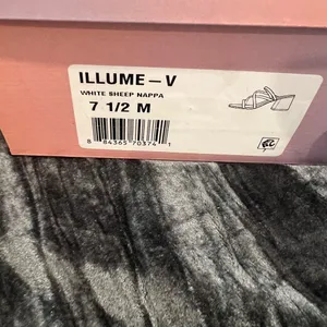 ILLUME - V White Strappy Block Heel Sandals by Lisa Vicky thumbnail 4