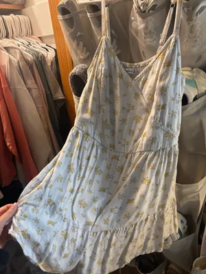 Hollister Romper Floral thumbnail 1