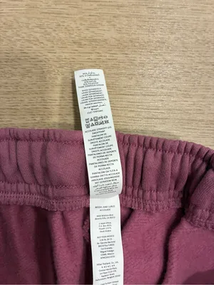 NWT Alo Yoga Women’s Accolade Straight Leg Sweatpant Soft Mulberry Size M thumbnail 8