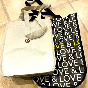 Lululemon and Kendra Scott shopping bags thumbnail 1