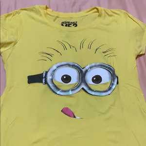 Minions tee shirt Size XL thumbnail 2