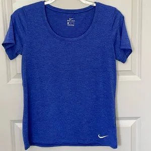 Nike Dri Fit Tee Medium thumbnail 1