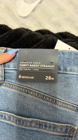 American Eagle Super High-Rise  thumbnail 4